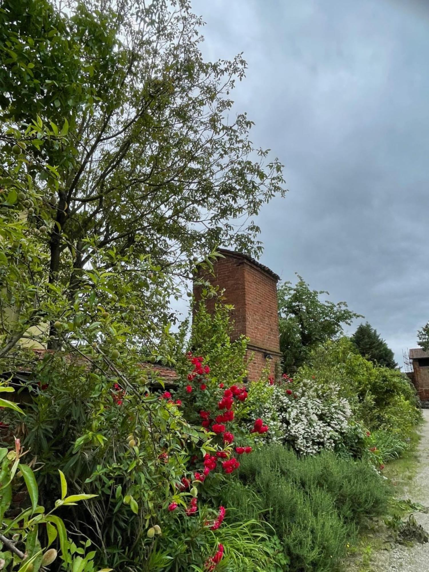 Agriturismo Olivazzi Quattordio Exterior photo